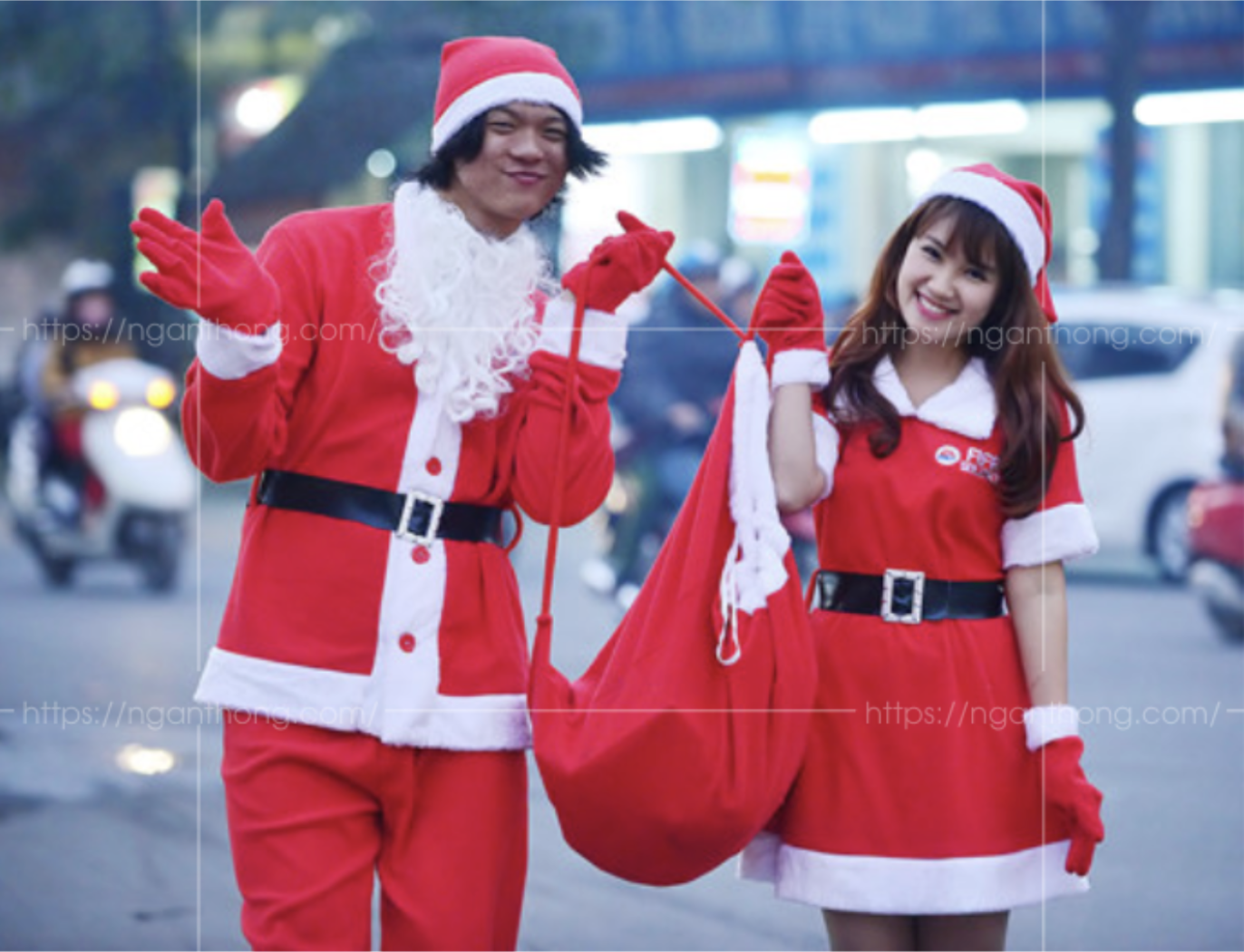 Bộ đồ ông già noel cho người lớn
