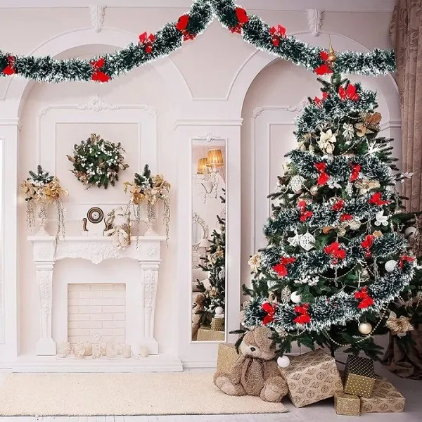 Trang trí cây thông noel bằng dây kim tuyến