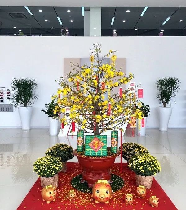 Cành mai giả trang trí tết